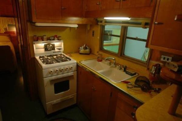 Inside his grandparents’ sealed garage, he discovered a 63-year-old caravan