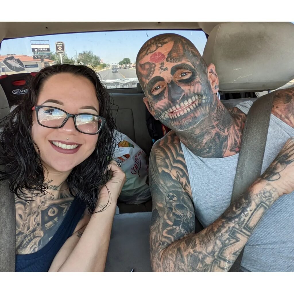 Dad With 240 Tattoos Faces Backlash As People Think He Is A Horrible Father – Then His Wife Reveals The Truth