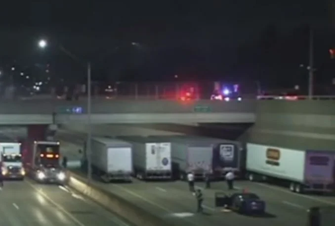 13 Truck Drivers Block Highway to Create Safety Net in a Hero Moment