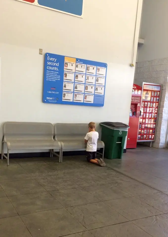 A Mother Was Shocked To See Her Child Kneeling In Prayer At Walmart.