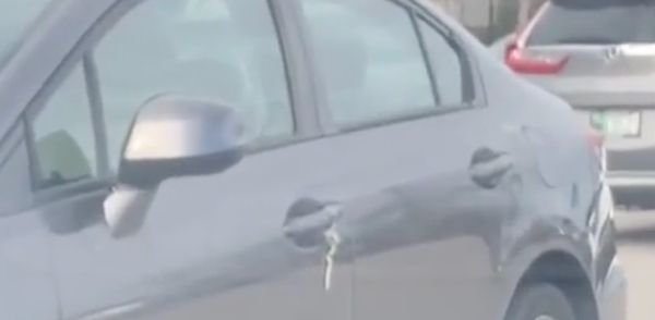 What to Do If You Notice A Wire Wrapped Around An Automobile Door Handle