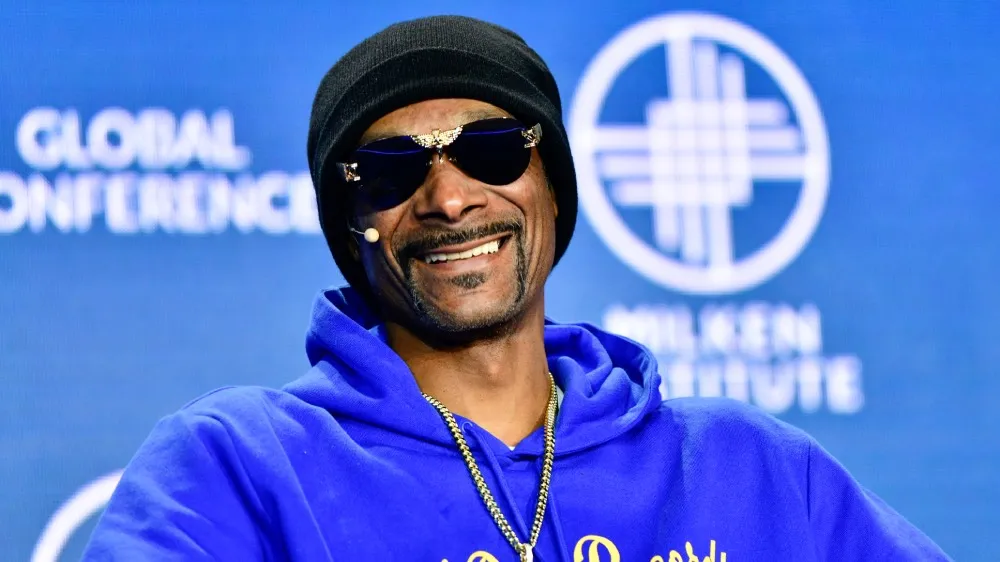 “Famous Rapper’s Daughter”: How Does Snoop Dogg’s Heiress, Who Experienced a “Severe Stroke” at the Age of 24, Appear Today?