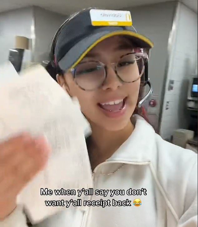 Cashiers Explain How They Are Making Money From The Receipts People Leave Behind