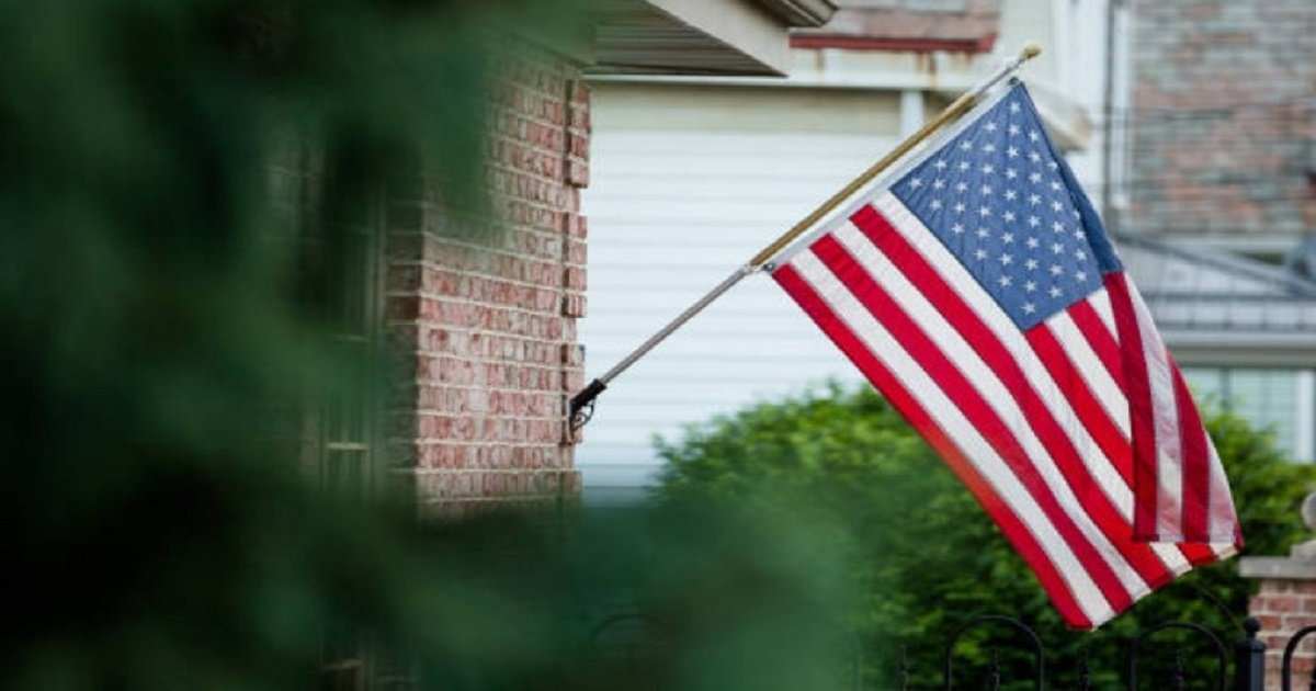 How to Properly Dispose of an American Flag