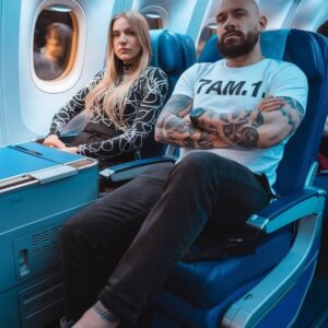 Entitled Couple Snagged My Premium Plane Seat… Entitled Couple Snagged My Premium Plane Seat…