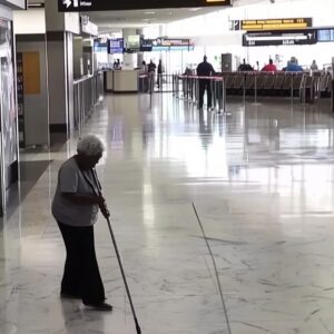 Pilot’s Son Humiliated Airport Janitor—Unaware His Father Was Watching Everything Pilot’s Son Humiliated Airport Janitor—Unaware His Father Was Watching Everything